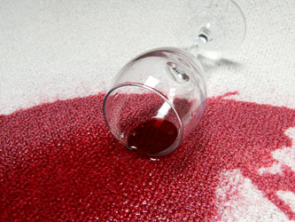 tipica mancha de vino - muy complicada para quitar